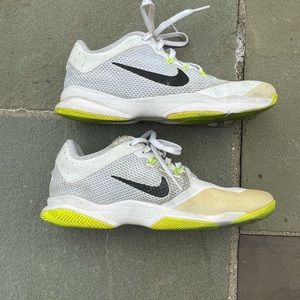 Nike tennis shoes size 7.5